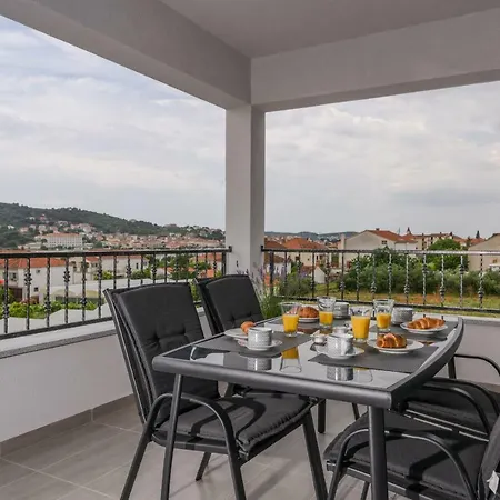 Villa Apartments Aa 1 Trogir Exterior foto